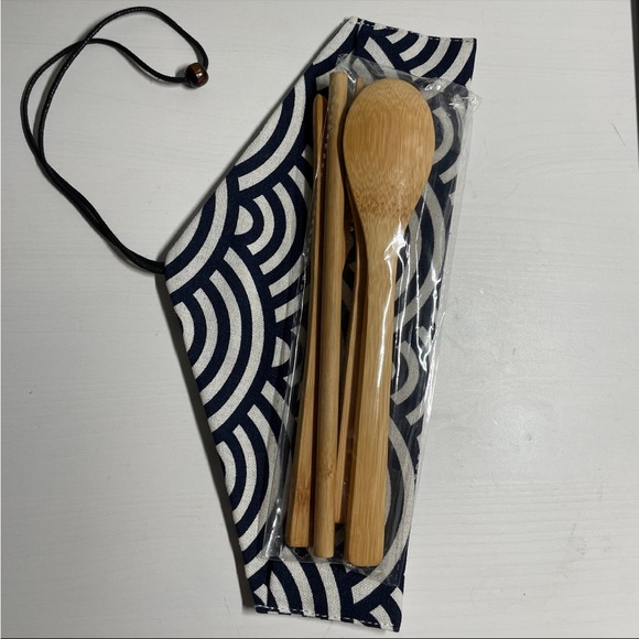 Eco-Friendly Wood Utensil Set with Patterned Pouch - Picture 2 of 7
